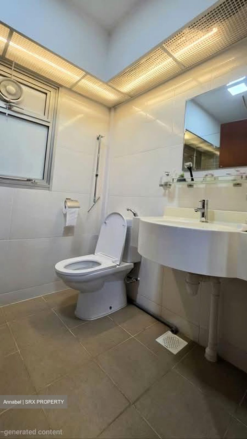 Blk 128A Eastcrown @ Canberra (Sembawang), HDB 5 Rooms #585012171